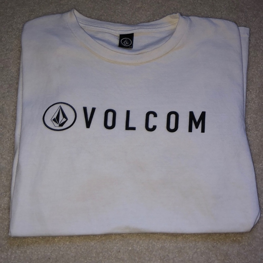 Volcom t-shirt